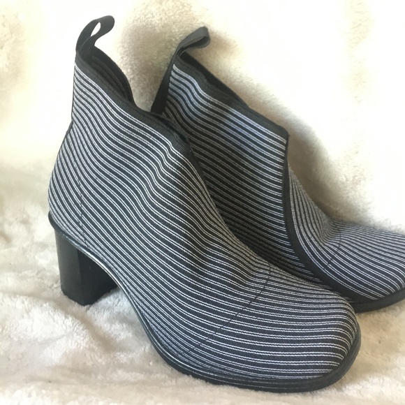 San Miguel de Allende Shoes - San Miguel de Allende Stripe Monaco Booties